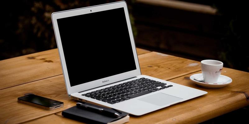 释放创意：25个免费网站模板与紫色主题设计资源全指南